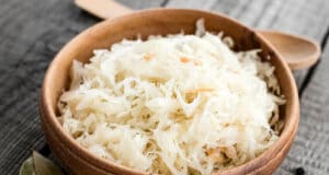 Griechischer Krautsalat – Weißkrautsalat zum Grillen Griechischer Krautsalat