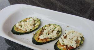 Zucchini mit Schafskäse k IMG