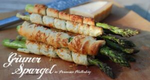 Grüner Spargel vom Grill in Parmesan-Blätterteig Grüner Spargel vom Grill