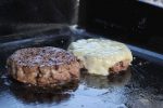 Anleitung: Perfekte Burger selber machen - LivingBBQ.de