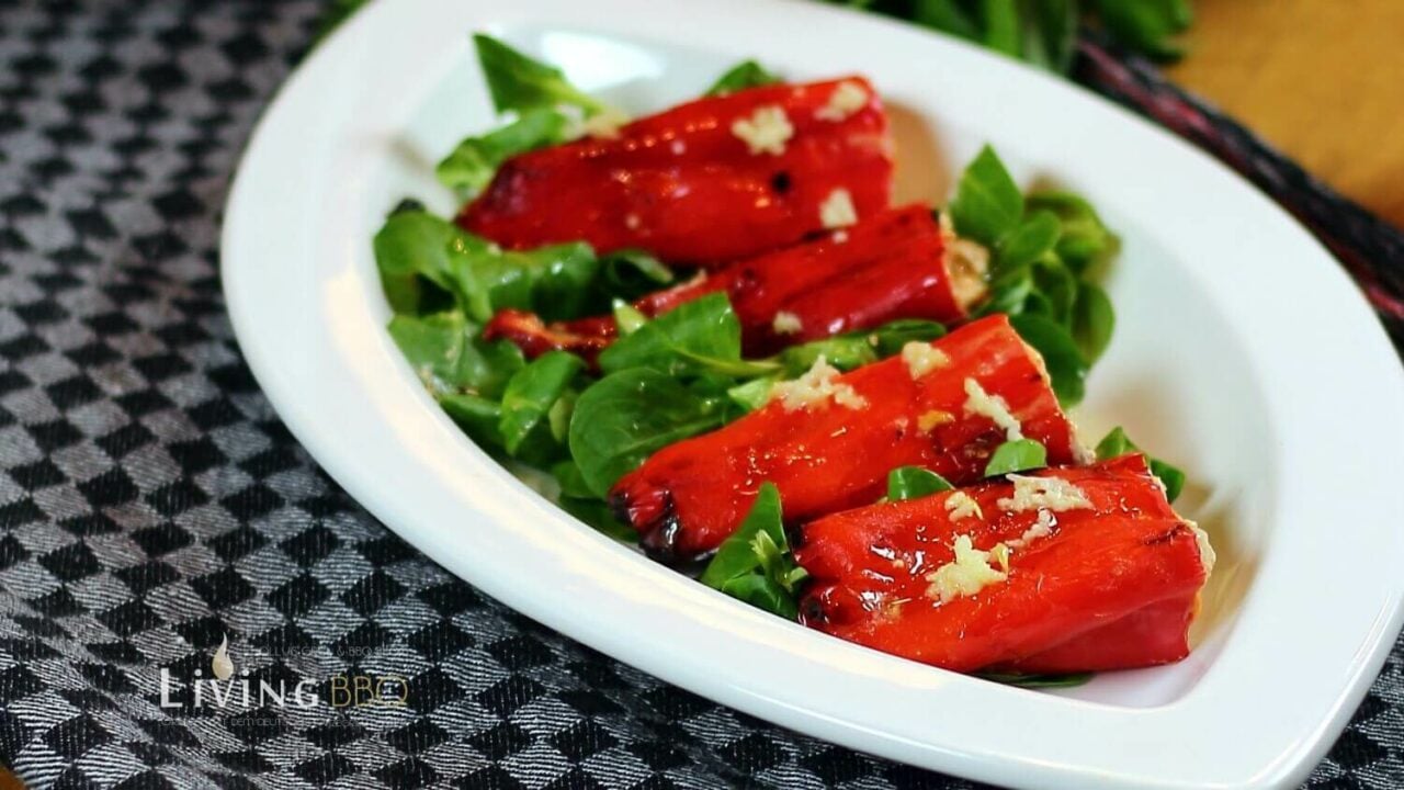 Gefüllte Spitzpaprika mit Ziegenkäse vom Grill (Florinis) | LivingBBQ.de