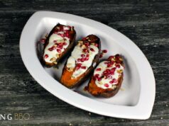 Lecker geröstete Süßkartoffeln mit Honig Joghurt Topping