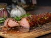 Rosmarin Balsamico Schweinefilet von der Zedernholzplanke – BBQ-Highlight! Rosmarin Balsamico Schweinefilet