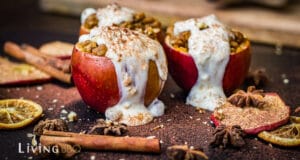 Bratapfel vom Grill mit süßer Füllung und knusprigem Topping