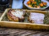 Dry-aged Schwein | trockengereiftes Duroc Schwein aus der Kräuterheukiste Dry Aged Schwein in der Kräuuterheutkiste