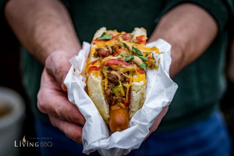 Sloppy Joe Hot Dog Die berühmte HackfleischSauce im Hot Dog Living BBQ