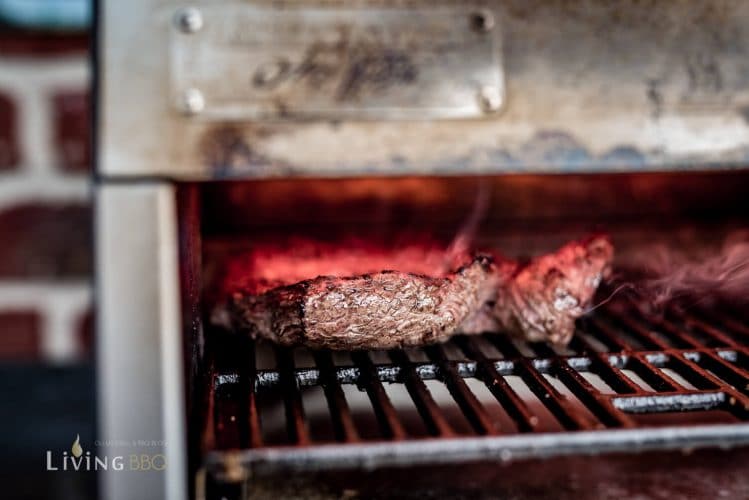 Flank Steak mit gebräunter Butter aus dem Oberhitzegrill - LivingBBQ.de