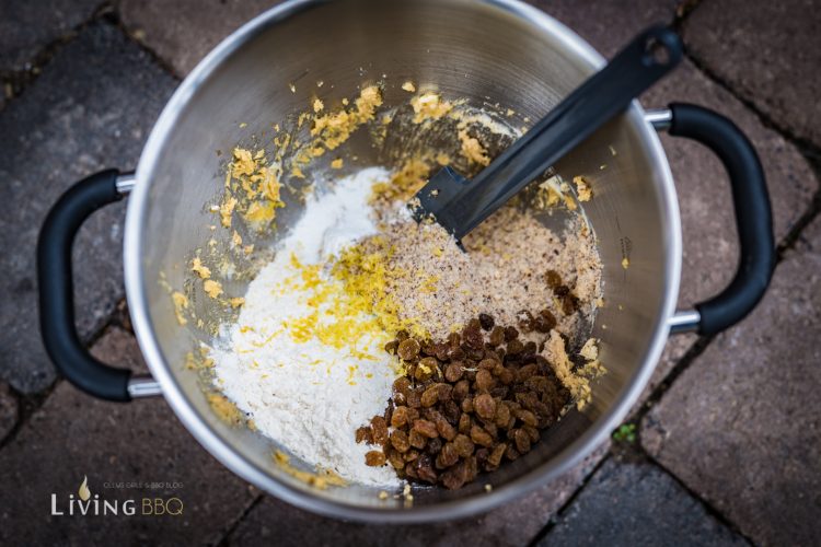 Tiroler Nusskuchen Aus Der Gugelhupf Gussform - LivingBBQ.de