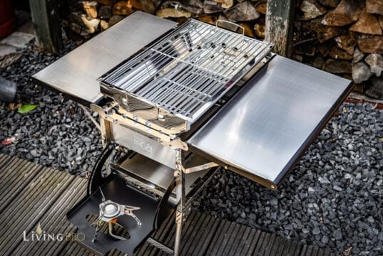 CampFeuer BBGo! Campinggrill – Mobiler Holzkohlegrill im Test CampFeuer BBGo! Edelstahl Holzkohlegrill mit Seitenkocher