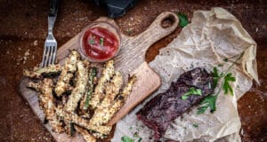 Knusprige Zucchini Pommes mit Onglet Knusprige Zucchini Pommes vom Grill