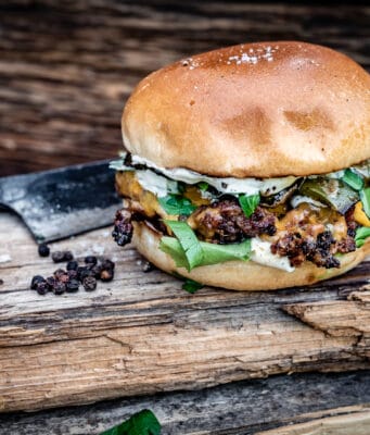 Sucuk Burger mit Cheddar Käse