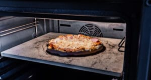 Pizza selber machen im Backofen oder Grill Pizza aus dem Backofen
