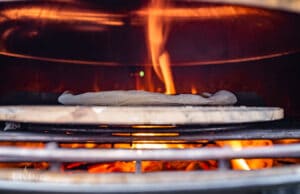 Anleitung Pizza grillen: Wie mache ich Pizza vom Grill?! Pizza im Grill