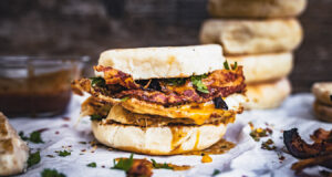 Grilled Chicken Sandwich vom Grill – Toasties zum Frühstück Toastie Egg Muffin Frühstück