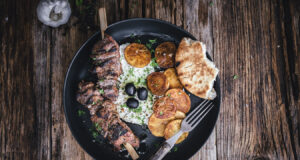 Souvlaki – griechische Fleischspieße vom Grill Souvlaki wie beim Griechen
