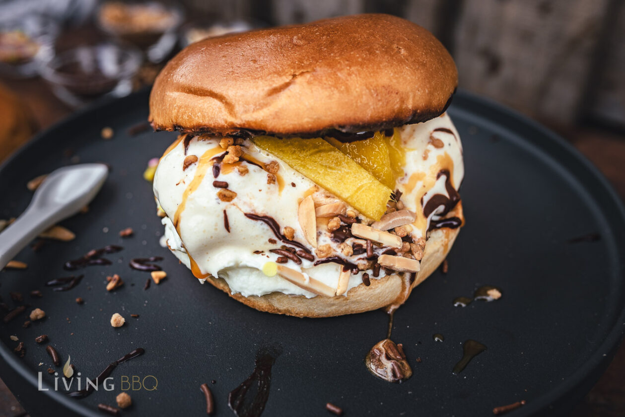 Sizilianischer Eis Burger - Eis im Brötchen - LivingBBQ.de Sizilianischer Eis Burger - Eis im Brötchen - LivingBBQ.de