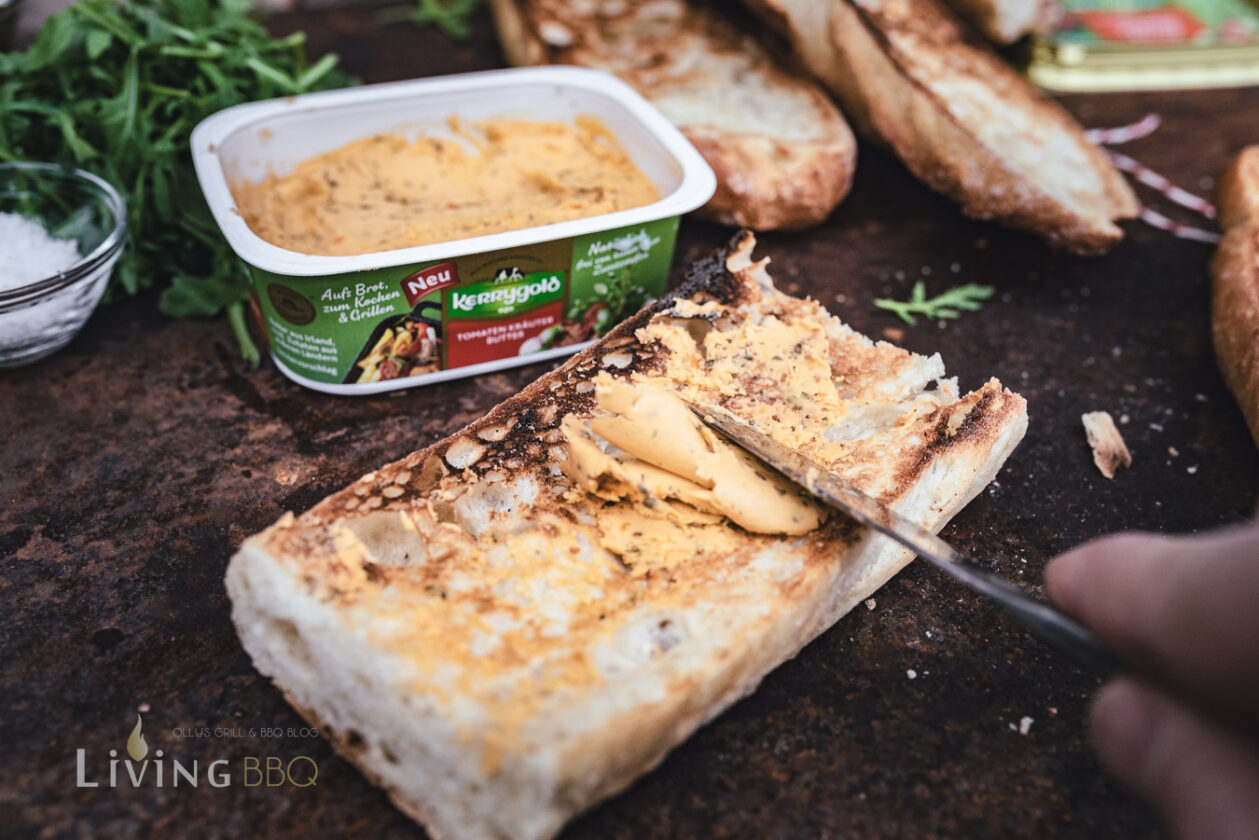 Steak Sandwich mit Tomaten-Kräuterbutter - LivingBBQ.de
