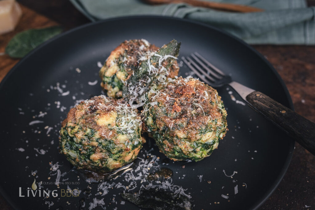Spinatknödel - Rezept für Tiroler Spinatknödel - LivingBBQ.de