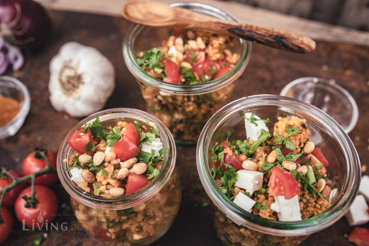 Bulgursalat mit Feta - sommerlicher Grillsalat - LivingBBQ.de Bulgursalat mit Feta - sommerlicher Grillsalat - LivingBBQ.de