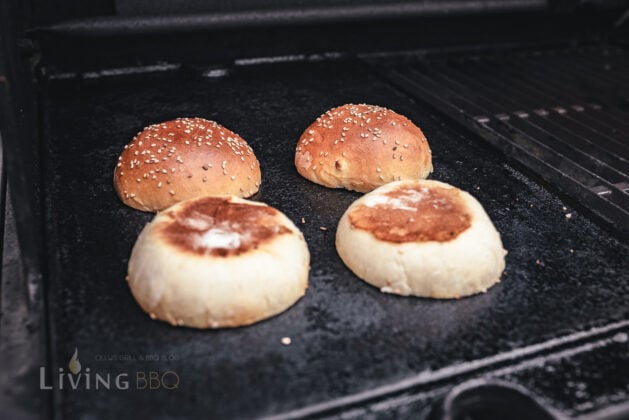 Burger Buns grillen